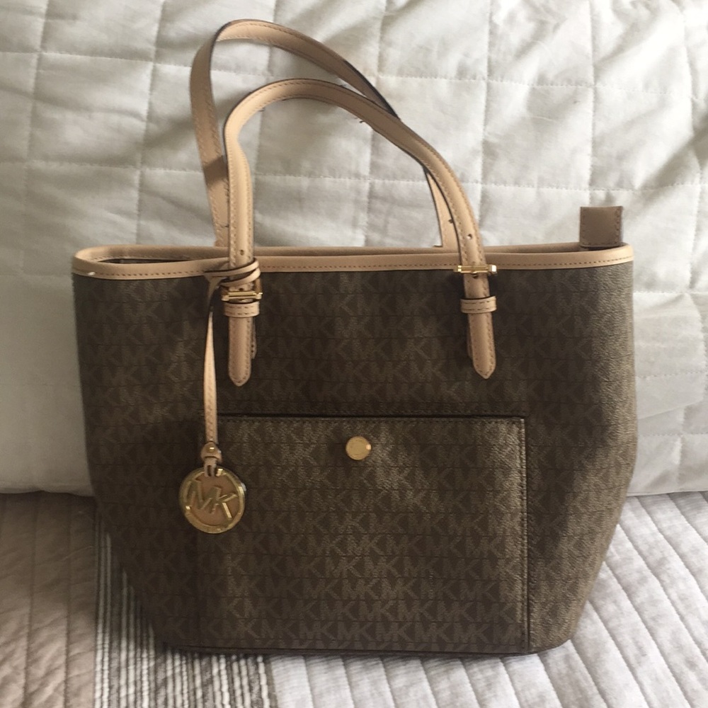 Michael kors tote